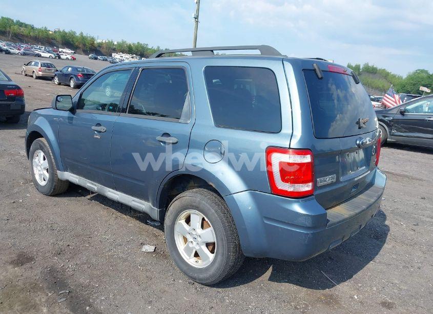 Photo 3 of 2010 Ford Escape XLT (VIN 1FMCU9DG7AKA12774)