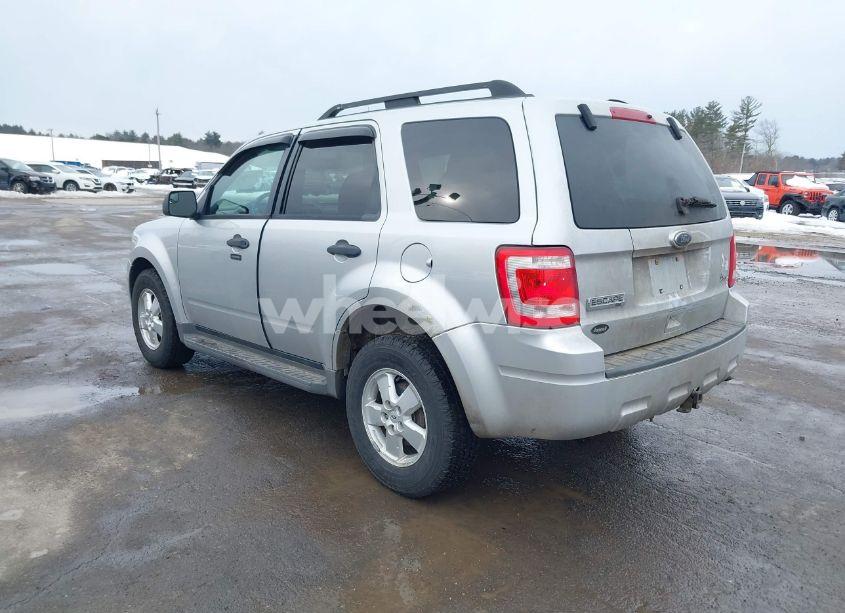 Photo 3 of 2010 Ford Escape XLT (VIN 1FMCU9DG7AKA62591)