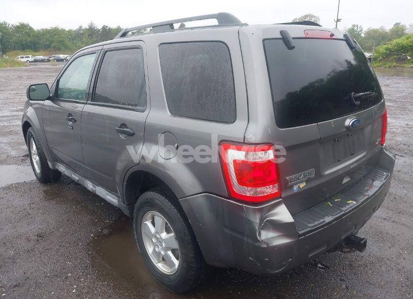 Photo 3 of 2010 Ford Escape XLT (VIN 1FMCU9DG7AKB66045)