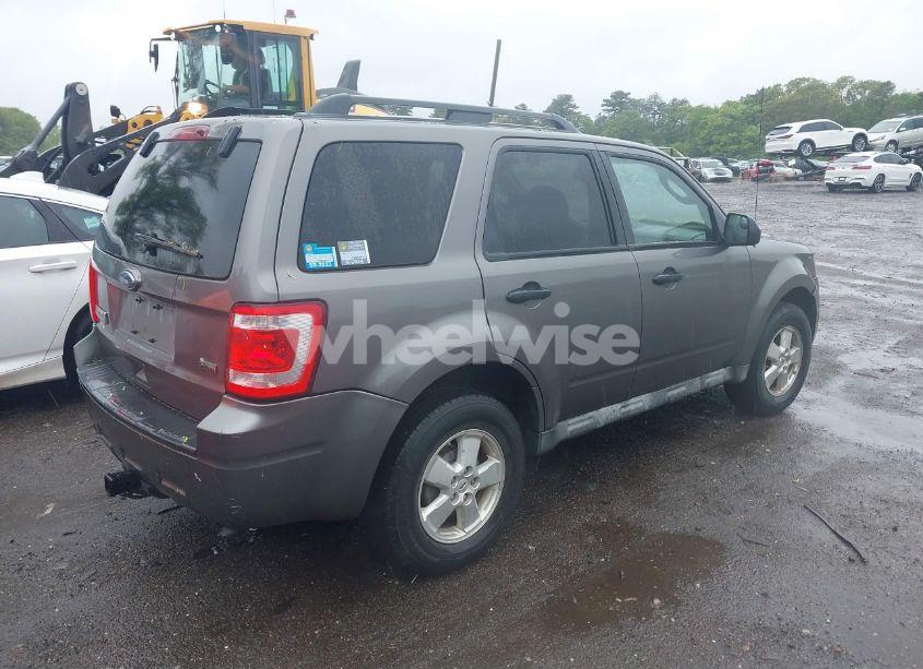 Photo 4 of 2010 Ford Escape XLT (VIN 1FMCU9DG7AKB66045)