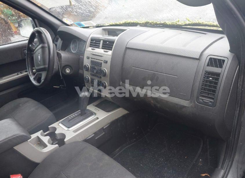 Photo 5 of 2010 Ford Escape XLT (VIN 1FMCU9DG7AKB66045)