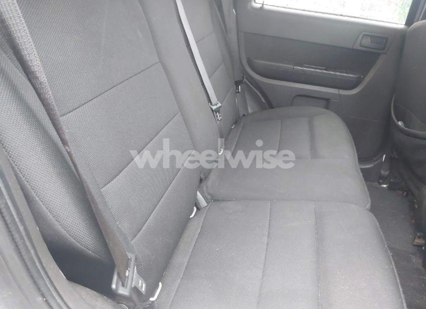 Photo 8 of 2010 Ford Escape XLT (VIN 1FMCU9DG7AKB66045)