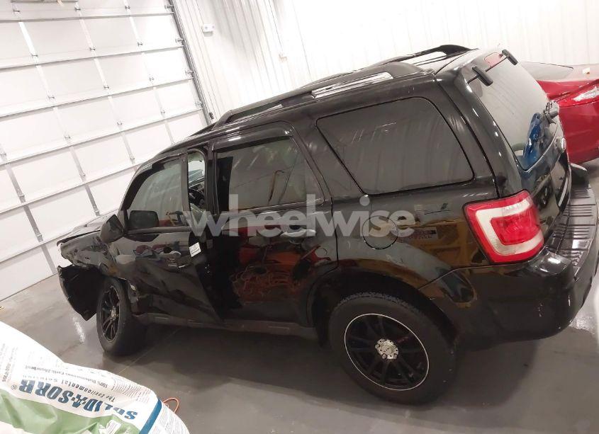 Photo 14 of 2010 Ford Escape XLT (VIN 1FMCU9DG7AKD26845)