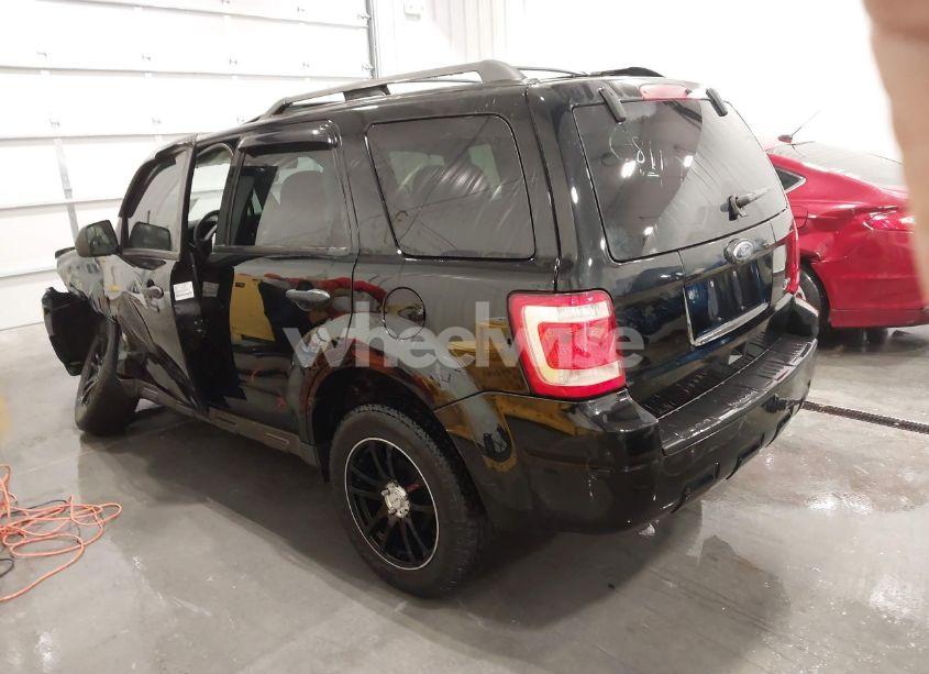 Photo 3 of 2010 Ford Escape XLT (VIN 1FMCU9DG7AKD26845)