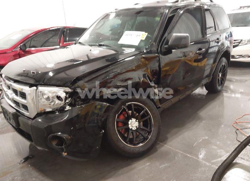 Photo 6 of 2010 Ford Escape XLT (VIN 1FMCU9DG7AKD26845)