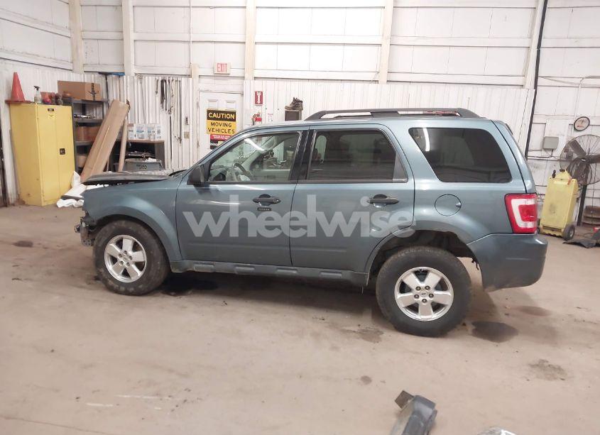 Photo 14 of 2010 Ford Escape XLT (VIN 1FMCU9DG7AKD37814)