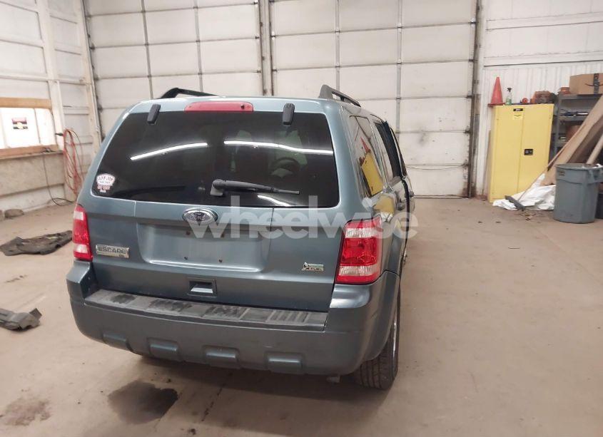 Photo 16 of 2010 Ford Escape XLT (VIN 1FMCU9DG7AKD37814)