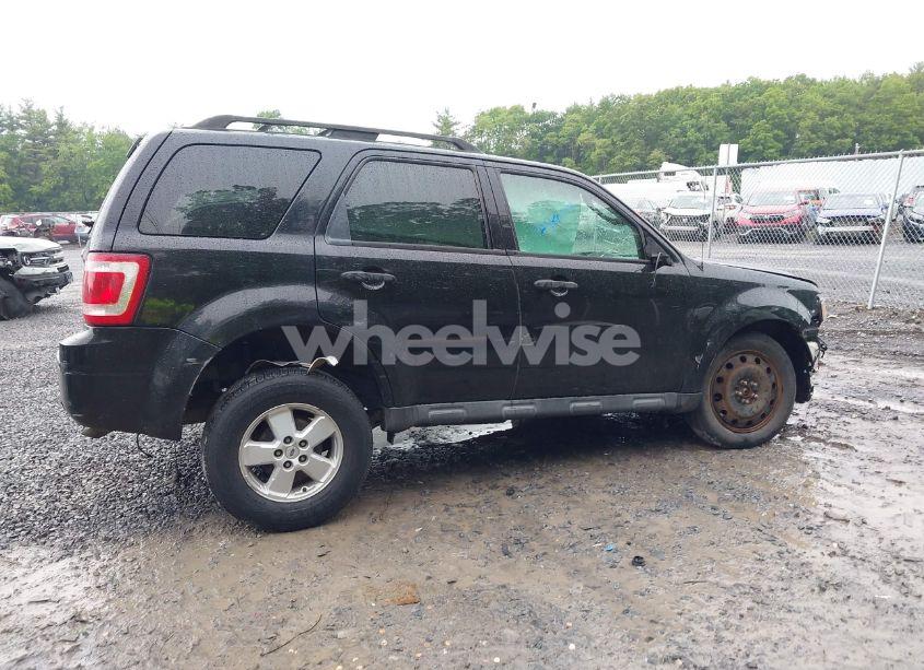 Photo 14 of 2010 Ford Escape XLT (VIN 1FMCU9DG7AKD41569)