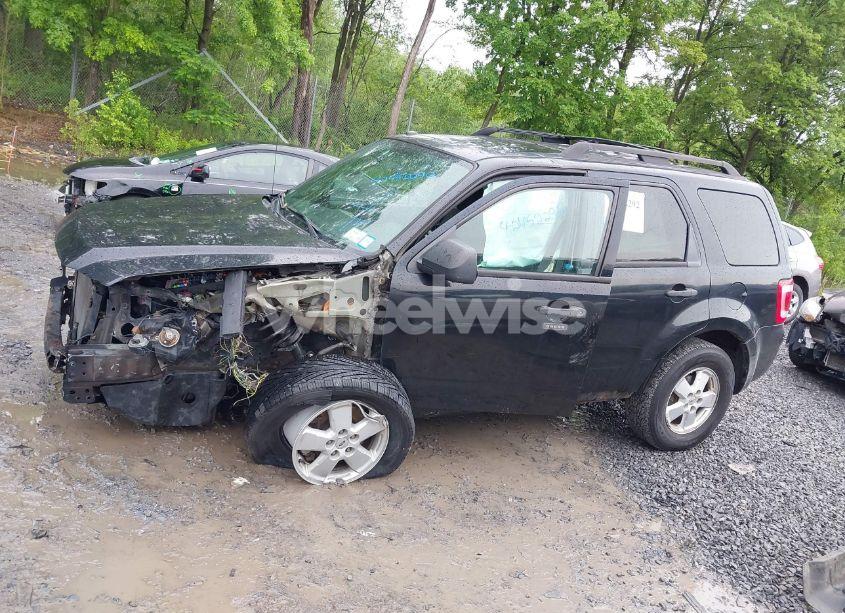 Photo 15 of 2010 Ford Escape XLT (VIN 1FMCU9DG7AKD41569)