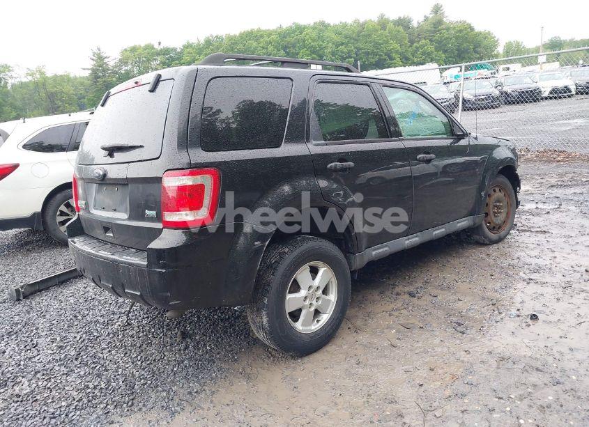 Photo 4 of 2010 Ford Escape XLT (VIN 1FMCU9DG7AKD41569)