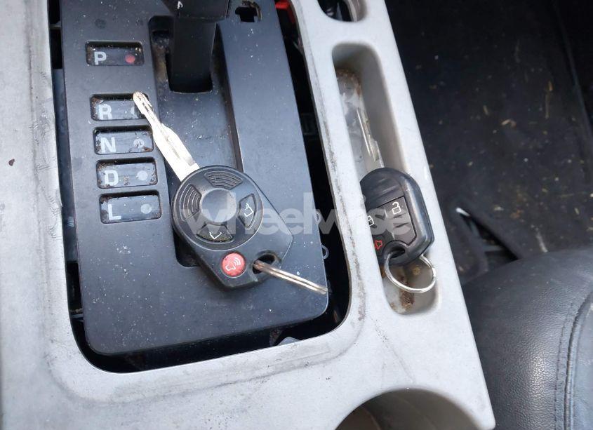 Photo 11 of 2010 Ford Escape XLT (VIN 1FMCU9DG7AKD41622)