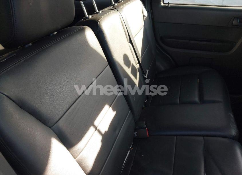 Photo 8 of 2010 Ford Escape XLT (VIN 1FMCU9DG7AKD41622)