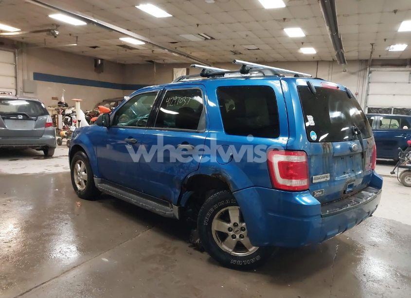 Photo 3 of 2011 Ford Escape XLT (VIN 1FMCU9DG7BKA02957)