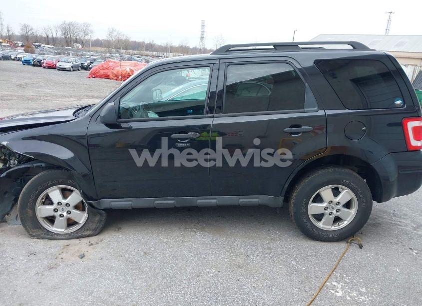 Photo 14 of 2011 Ford Escape XLT (VIN 1FMCU9DG7BKA09116)