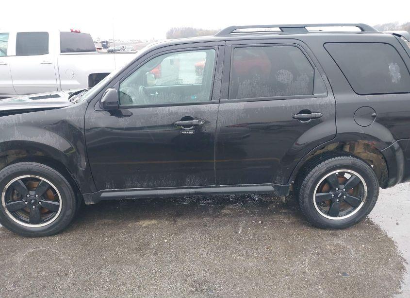 Photo 15 of 2011 Ford Escape XLT (VIN 1FMCU9DG7BKA33402)