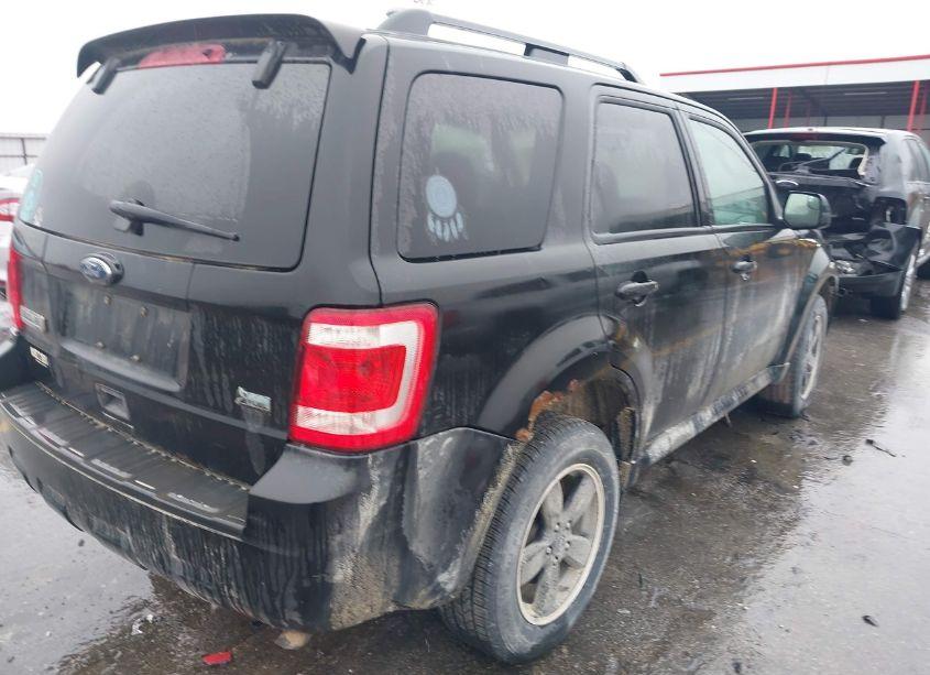 Photo 4 of 2011 Ford Escape XLT (VIN 1FMCU9DG7BKA33402)