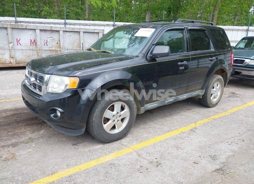 Photo 2 of 2011 Ford Escape XLT AUTOMATIC (VIN 1FMCU9DG7BKA58431)