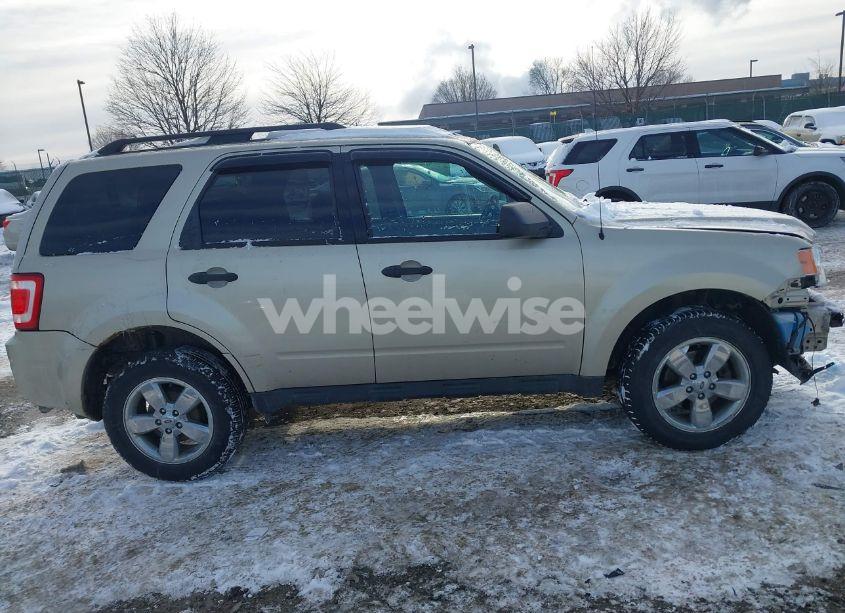 Photo 13 of 2011 Ford Escape XLT (VIN 1FMCU9DG7BKB64216)