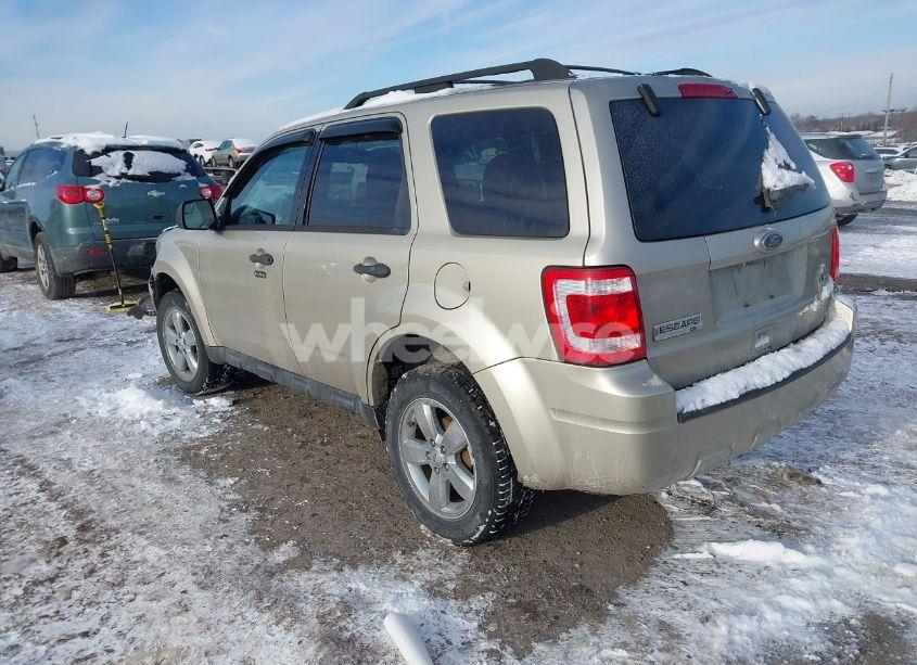 Photo 3 of 2011 Ford Escape XLT (VIN 1FMCU9DG7BKB64216)