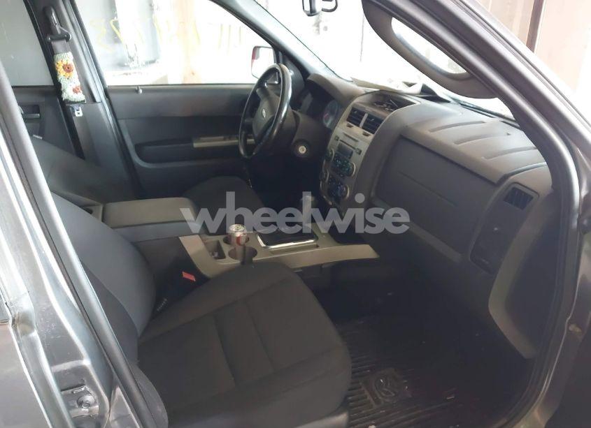 Photo 5 of 2012 Ford Escape XLT (VIN 1FMCU9DG7CKA35832)