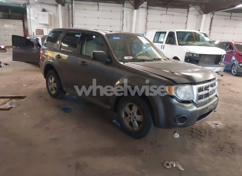 2012 Ford Escape XLT (VIN 1FMCU9DG7CKA37094) main photo