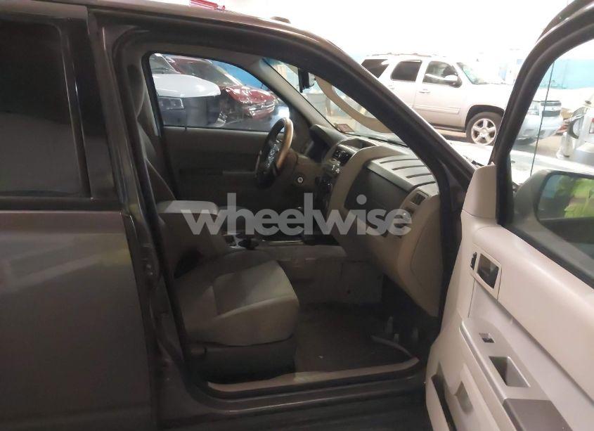 Photo 5 of 2012 Ford Escape XLT (VIN 1FMCU9DG7CKA37094)