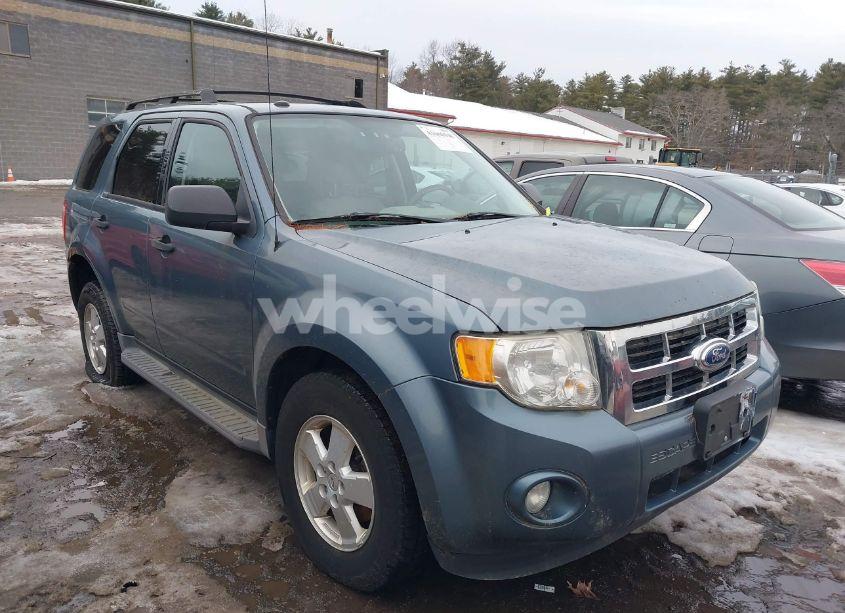 2012 Ford Escape XLT (VIN 1FMCU9DG7CKA69947) main photo