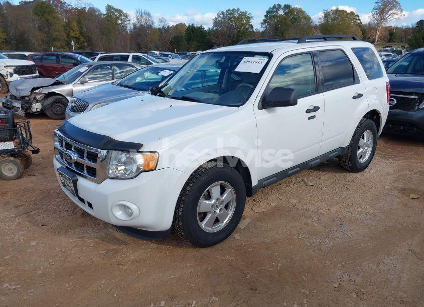 Photo 2 of 2012 Ford Escape XLT (VIN 1FMCU9DG7CKB12697)