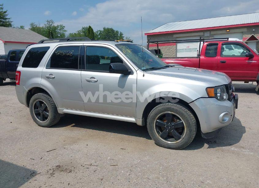 Photo 13 of 2012 Ford Escape XLT (VIN 1FMCU9DG7CKB68798)