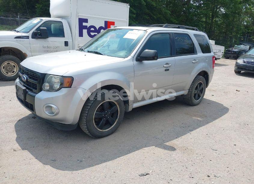 Photo 2 of 2012 Ford Escape XLT (VIN 1FMCU9DG7CKB68798)