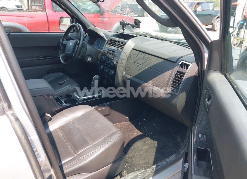 Photo 5 of 2012 Ford Escape XLT (VIN 1FMCU9DG7CKB68798)