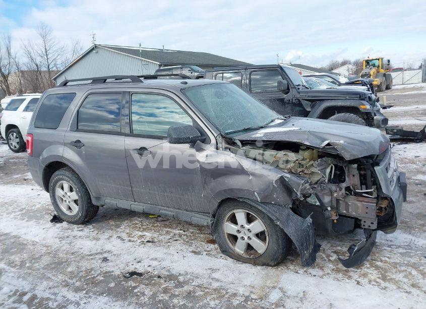 Photo 13 of 2010 Ford Escape XLT (VIN 1FMCU9DG8AKA78878)