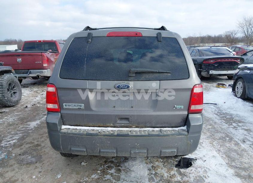 Photo 16 of 2010 Ford Escape XLT (VIN 1FMCU9DG8AKA78878)