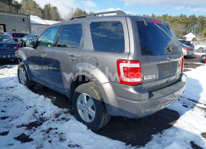 Photo 3 of 2010 Ford Escape XLT (VIN 1FMCU9DG8AKB09322)