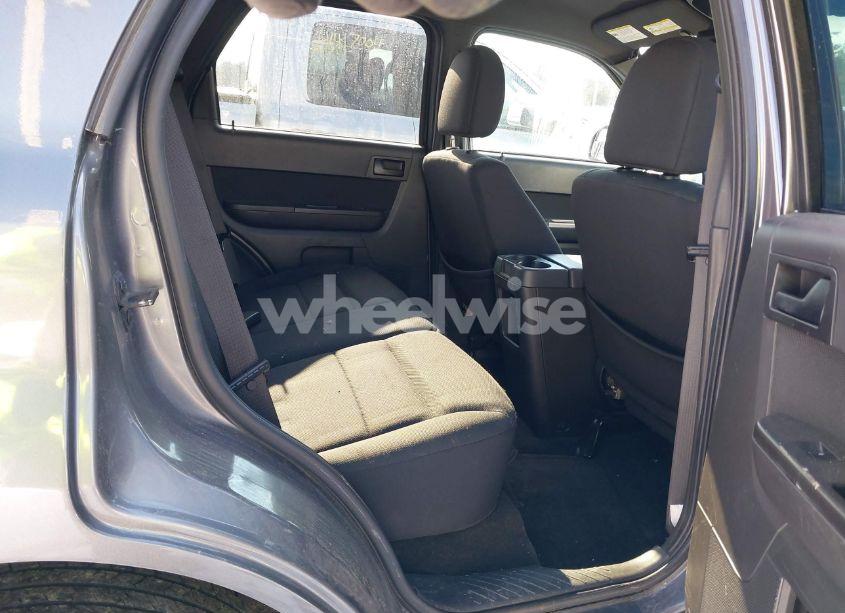 Photo 8 of 2010 Ford Escape XLT (VIN 1FMCU9DG8AKB09322)