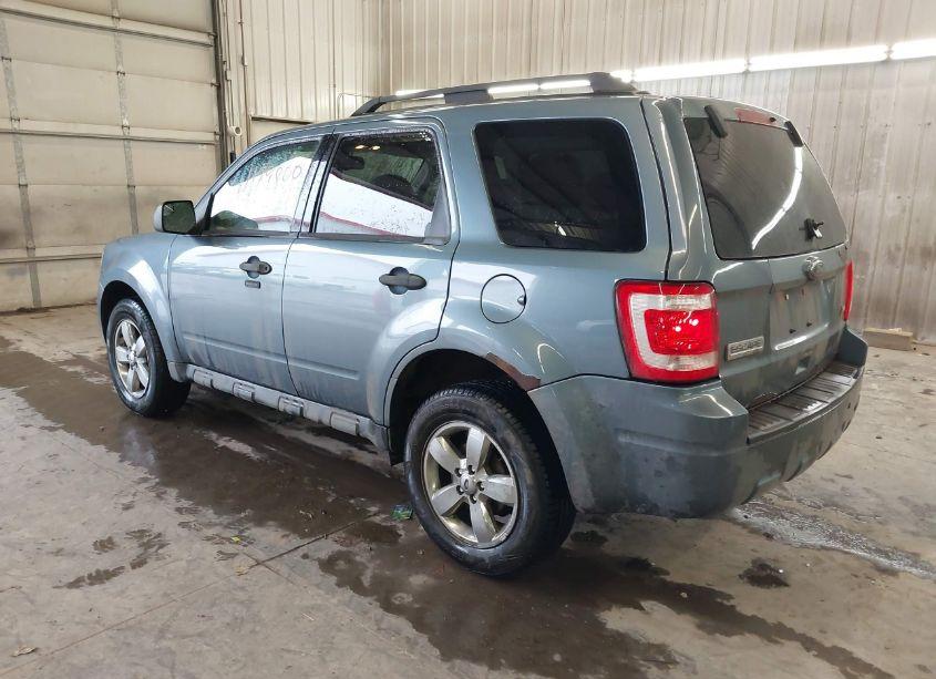 Photo 3 of 2010 Ford Escape XLT (VIN 1FMCU9DG8AKC16645)