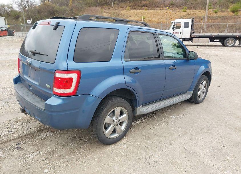 Photo 4 of 2010 Ford Escape XLT (VIN 1FMCU9DG8AKC58913)