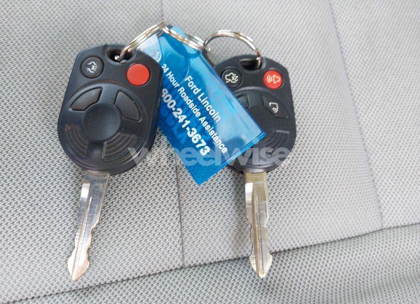 Photo 11 of 2010 Ford Escape XLT (VIN 1FMCU9DG8AKD40107)