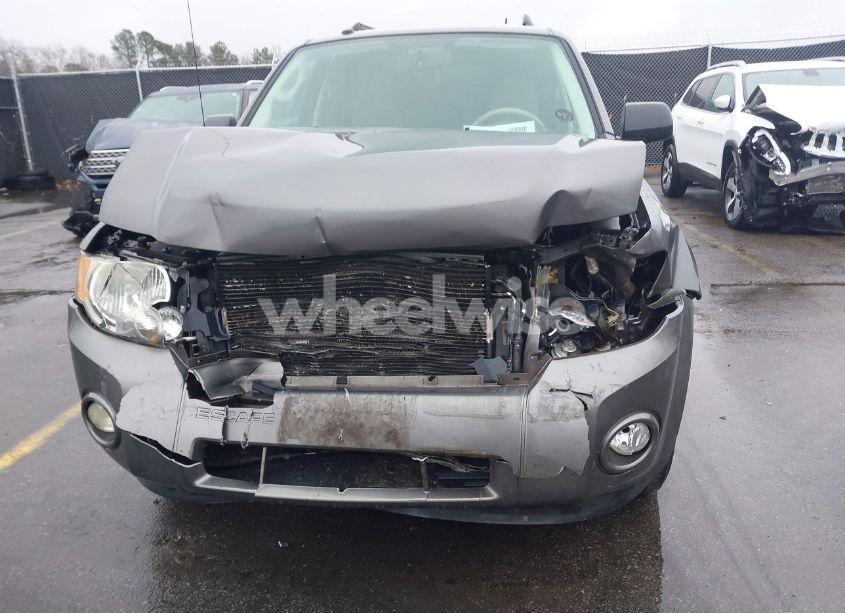 Photo 6 of 2011 Ford Escape XLT (VIN 1FMCU9DG8BKA09030)