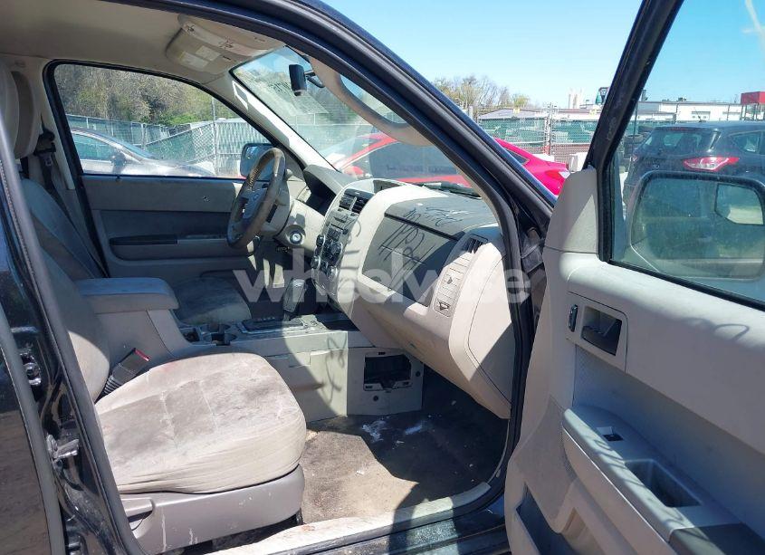 Photo 5 of 2011 Ford Escape XLT (VIN 1FMCU9DG8BKA57174)