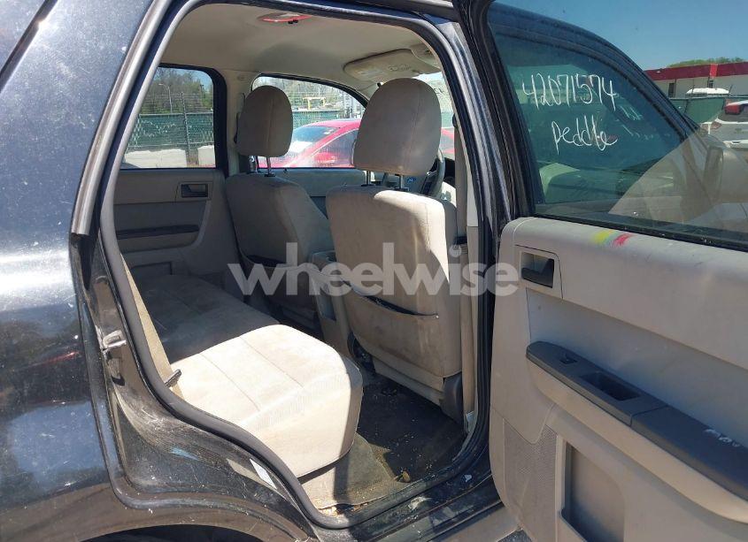 Photo 8 of 2011 Ford Escape XLT (VIN 1FMCU9DG8BKA57174)