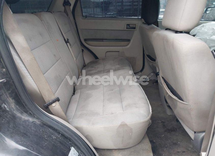 Photo 8 of 2011 Ford Escape XLT (VIN 1FMCU9DG8BKA61113)