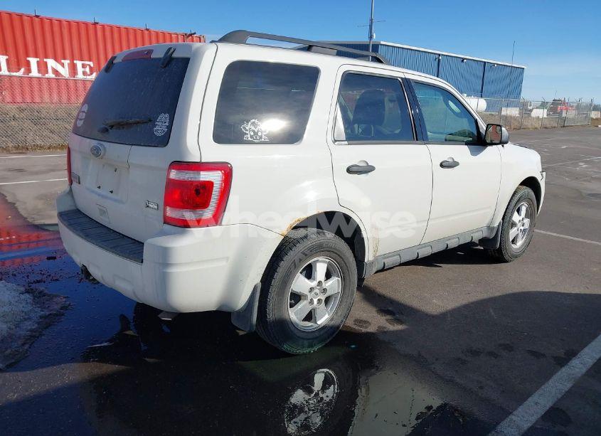 Photo 4 of 2011 Ford Escape XLT (VIN 1FMCU9DG8BKA81734)