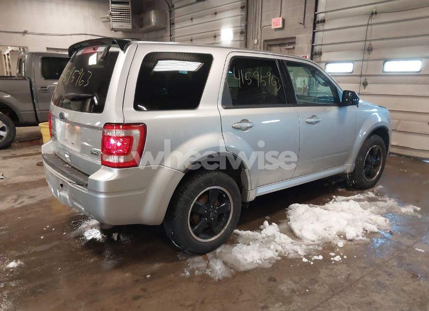 Photo 4 of 2011 Ford Escape XLT (VIN 1FMCU9DG8BKA86173)