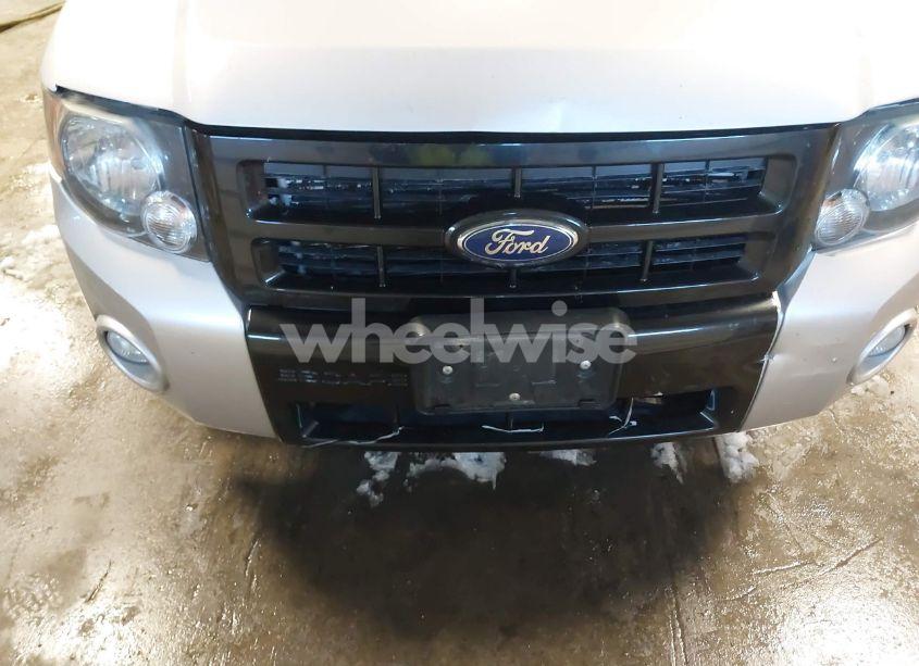 Photo 6 of 2011 Ford Escape XLT (VIN 1FMCU9DG8BKA86173)