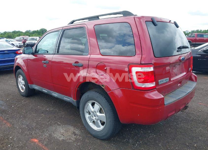 Photo 3 of 2011 Ford Escape XLT (VIN 1FMCU9DG8BKB21536)