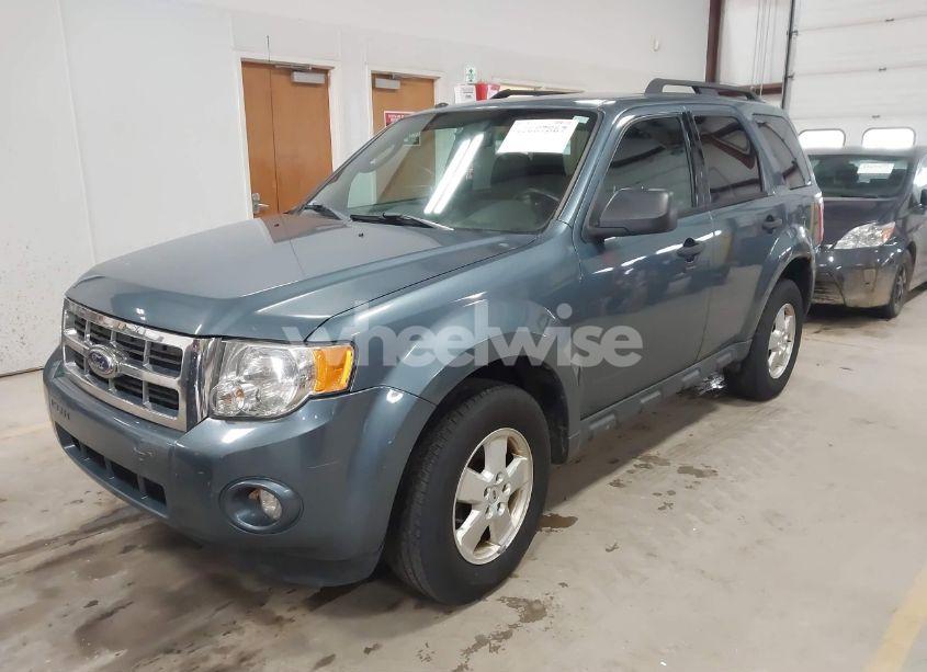 Photo 2 of 2012 Ford Escape XLT (VIN 1FMCU9DG8CKA49061)