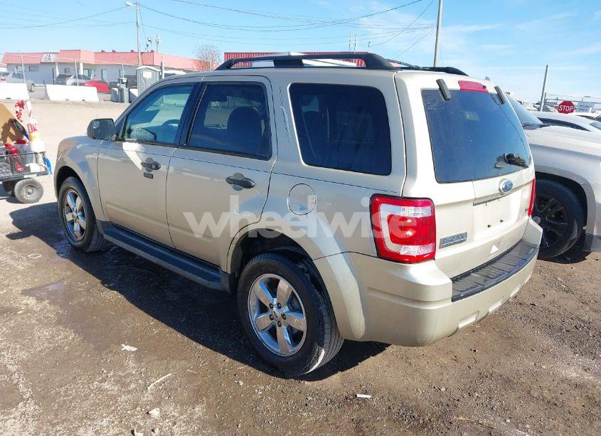 Photo 3 of 2012 Ford Escape XLT (VIN 1FMCU9DG8CKB86811)