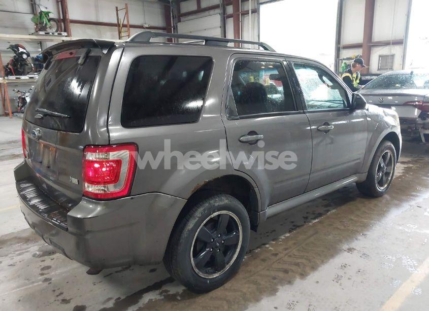 Photo 4 of 2012 Ford Escape XLT (VIN 1FMCU9DG8CKC51396)