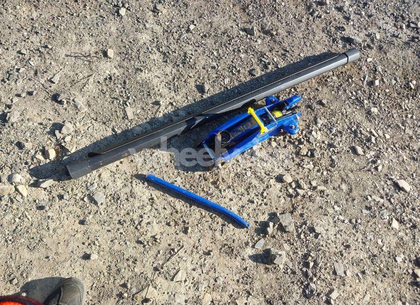 Photo 12 of 2010 Ford Escape XLT (VIN 1FMCU9DG9AKA87993)